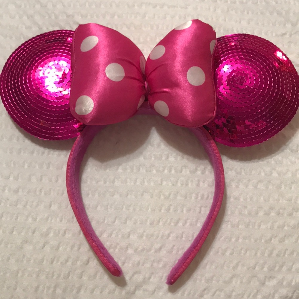 Sequence Mickey Mouse ears